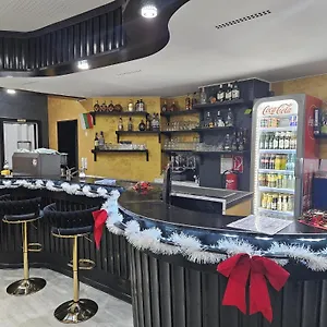  Hotel Annis M&p